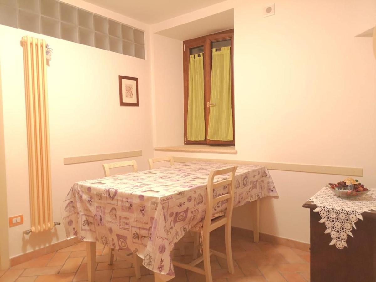 Casa Mica Hotel อับบาเดียซานซัลวาตอเร ภายนอก รูปภาพ